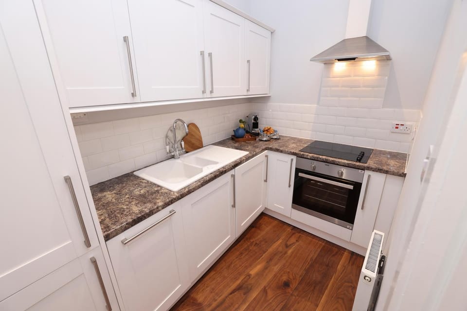 Kitchen or kitchenette, Communal kitchen