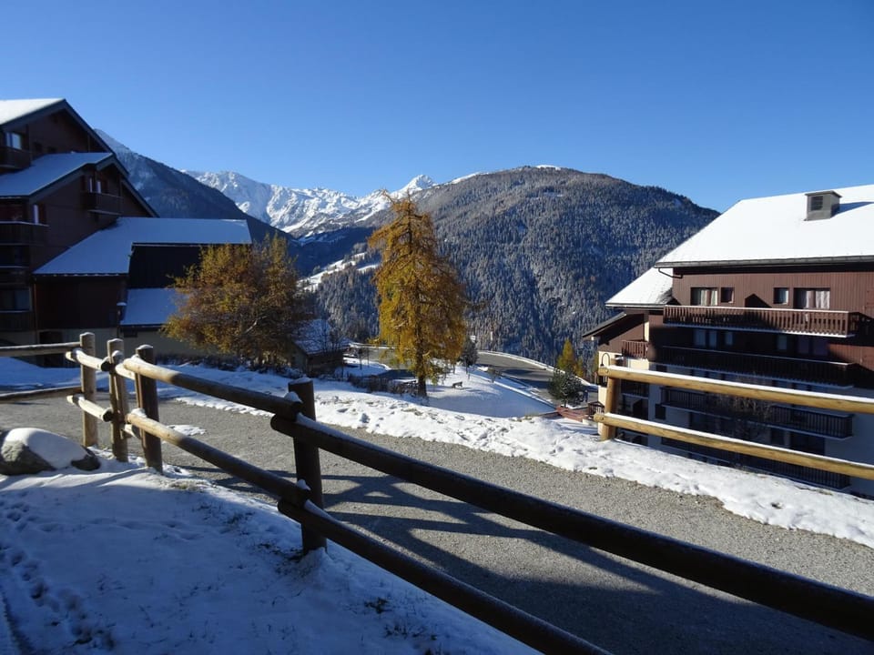 Studio cabine 4 pers, terrasses, proche pistes - FR-1-411-137 Cabin in Landry
