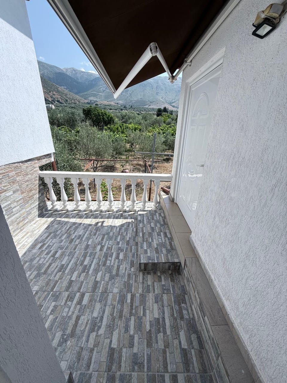 Patio, Day, Natural landscape, View (from property/room), Balcony/Terrace, Mountain view