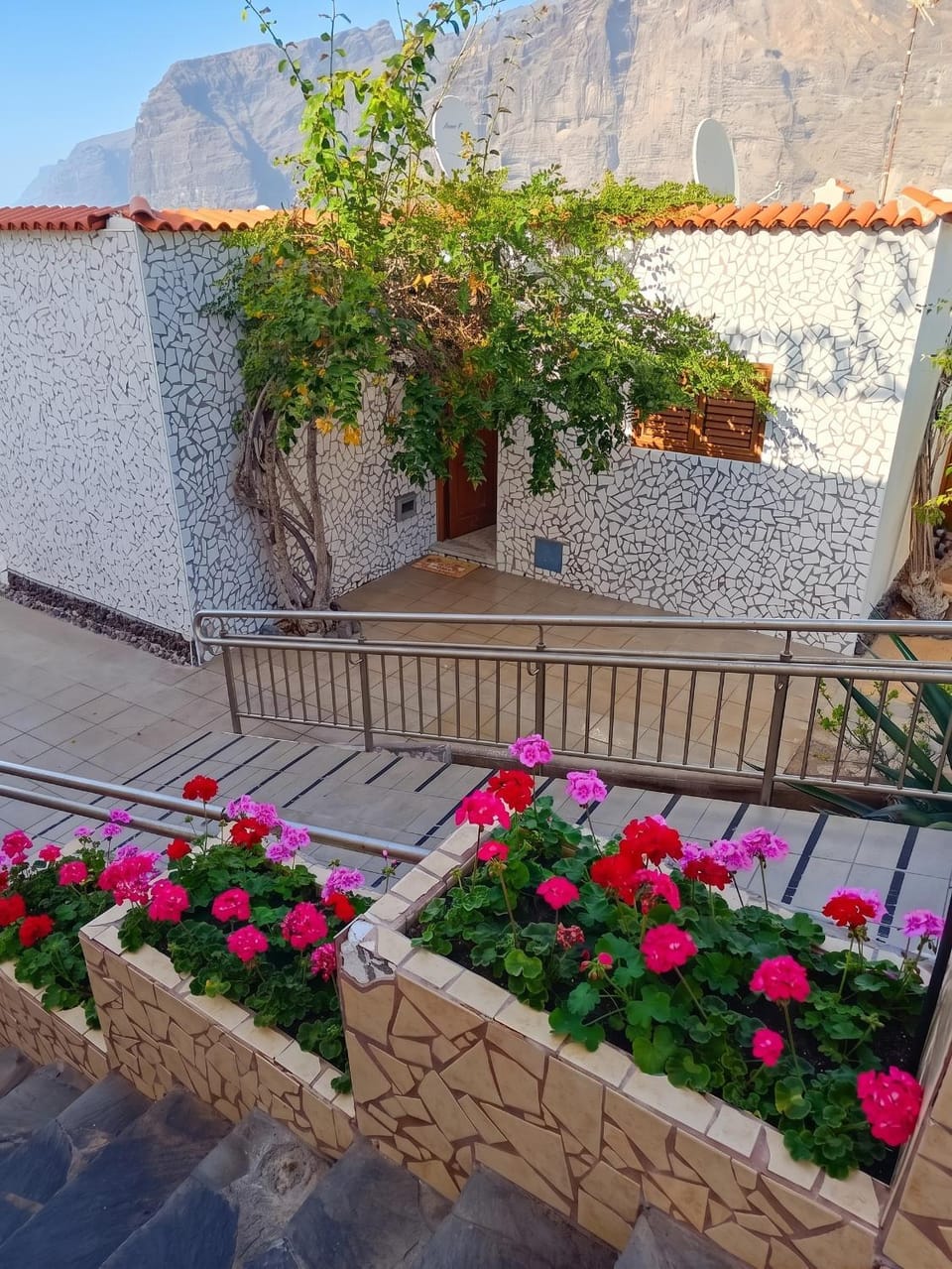 Comfortable bungalow in Santiago del Teide - 60 m² with balcony House in Acantilados de Los Gigantes
