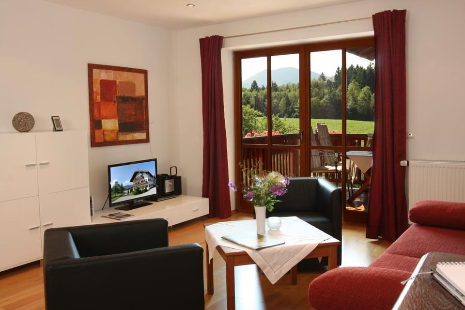 Balcony/Terrace, Living room, Garden view, Mountain view