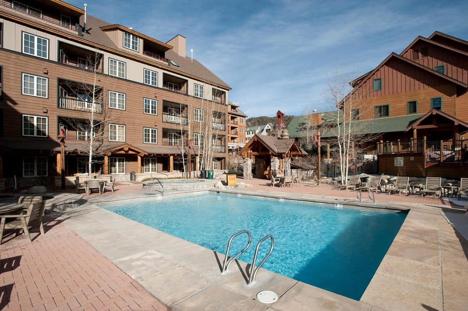 Arapahoe Lodge 1 Bed 2 Bath ALJD House in Keystone