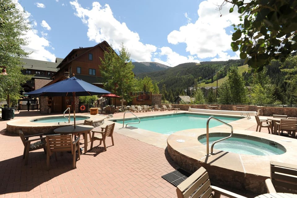Arapahoe Lodge 1 Bed 1 Bath ALJP House in Keystone