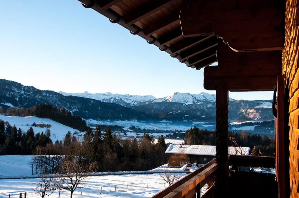 Winter, Balcony/Terrace, Mountain view