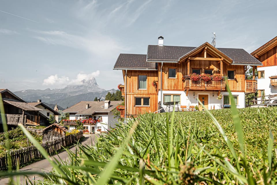 Property building, Garden, Garden view