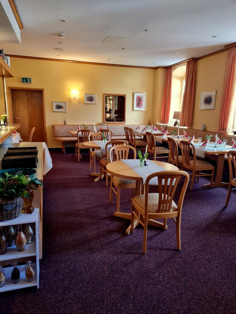 Restaurant/places to eat