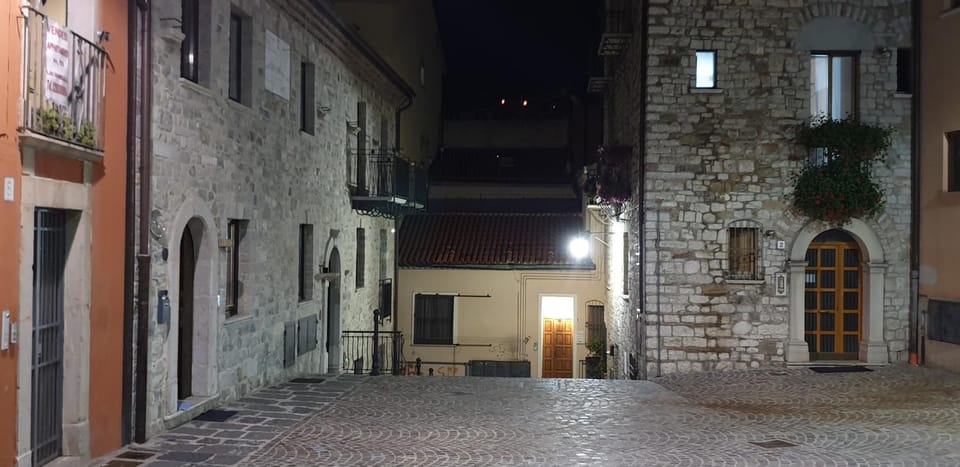 Facade/entrance, Neighbourhood
