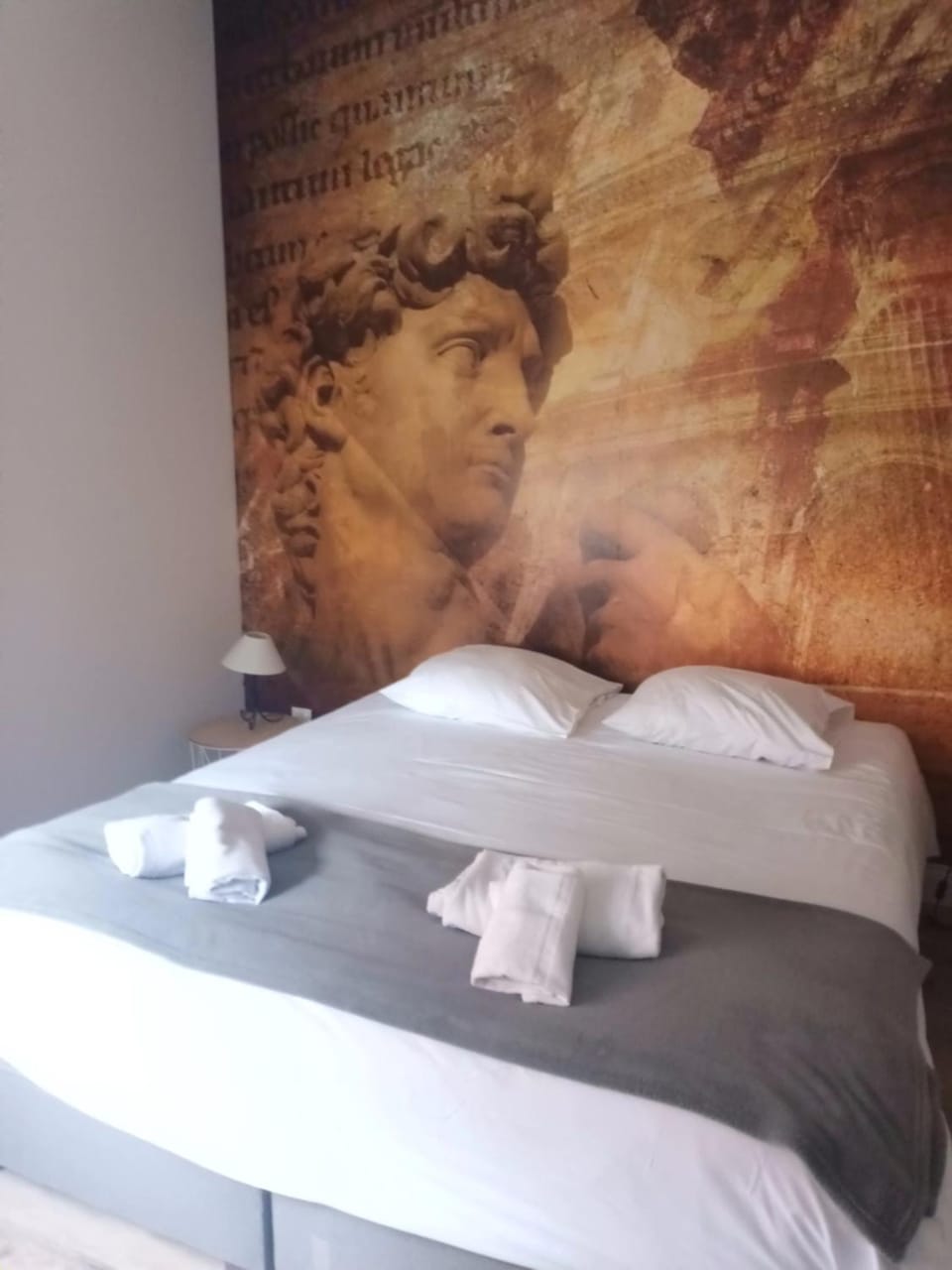 Suite PREMIUM LE FIGARO 1 Apartment in Epernay