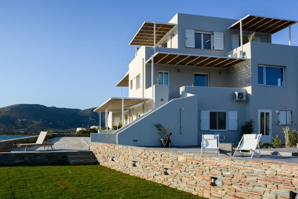 Property building, Garden