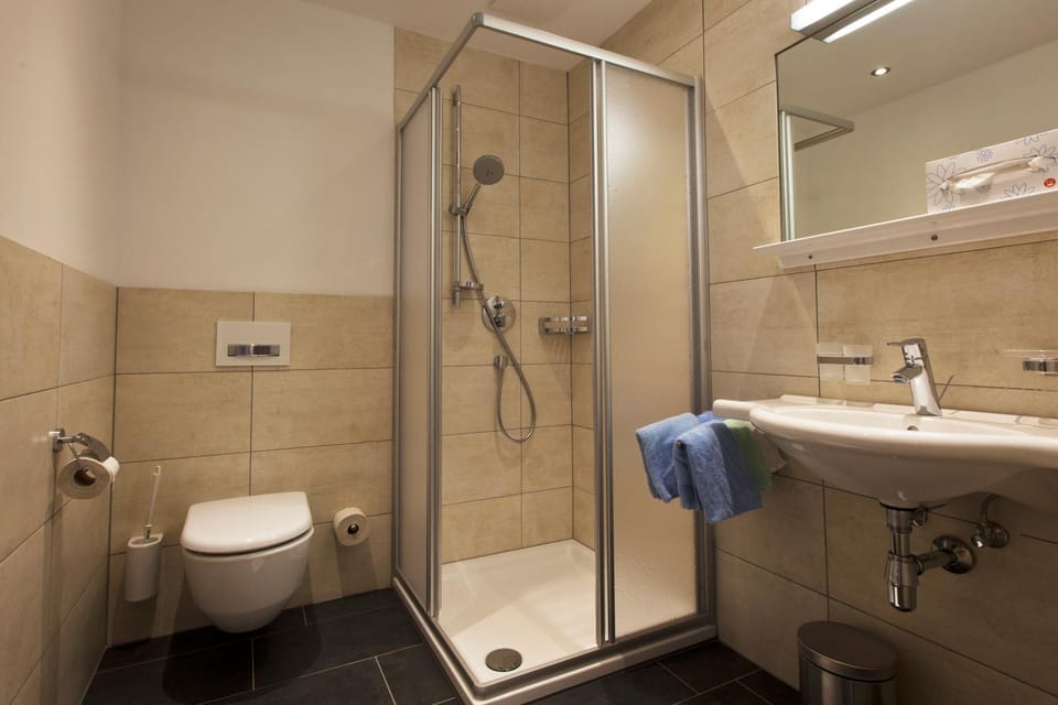 Gasthof Kristall - Themenfrühstück Bed and Breakfast in Trentino-South Tyrol