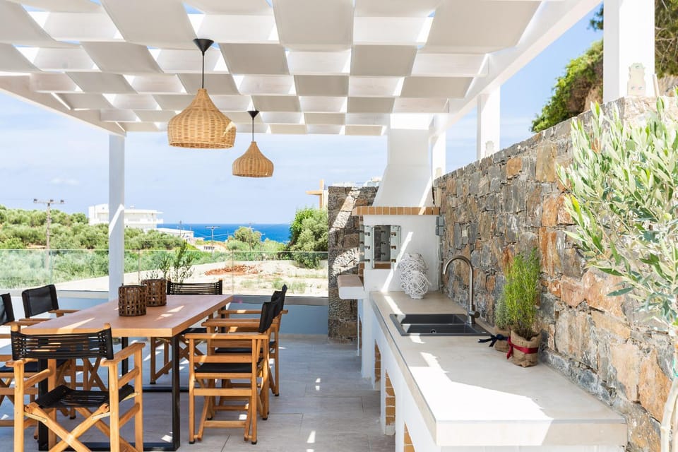 BBQ facilities, Dining area