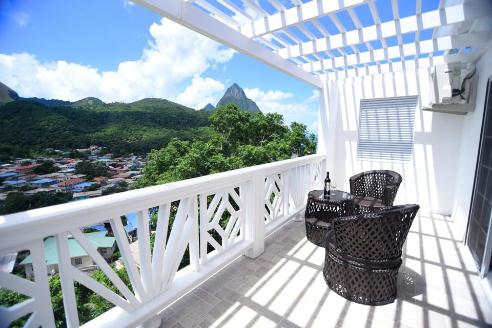 Balcony/Terrace, Mountain view