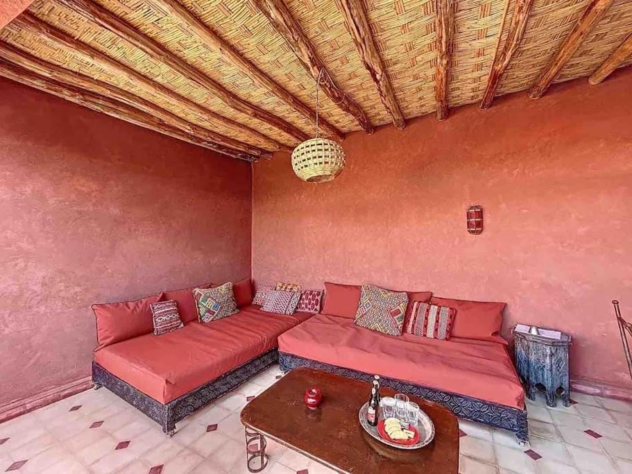 RIAD SOUFIA - Riad privé avec cuisinière et Bassin - Marrakech Médina Villa in Marrakesh