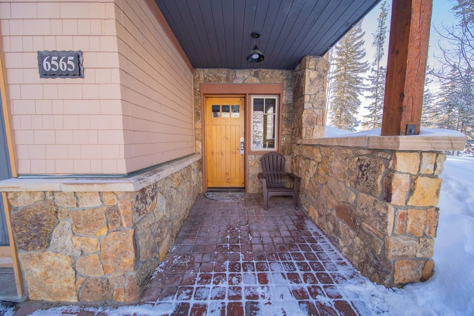 Settlers Creek 6565 by SummitCove Lodging in Colorado House in Keystone