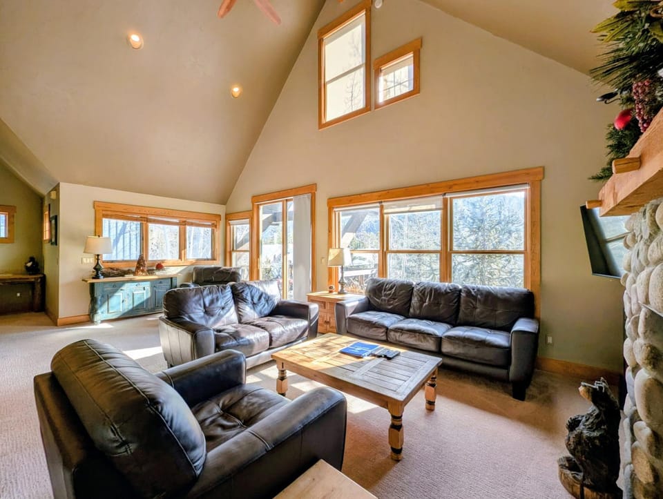 Cabin in the Pines 4 by SummitCove Lodging in Colorado Cabin in Keystone