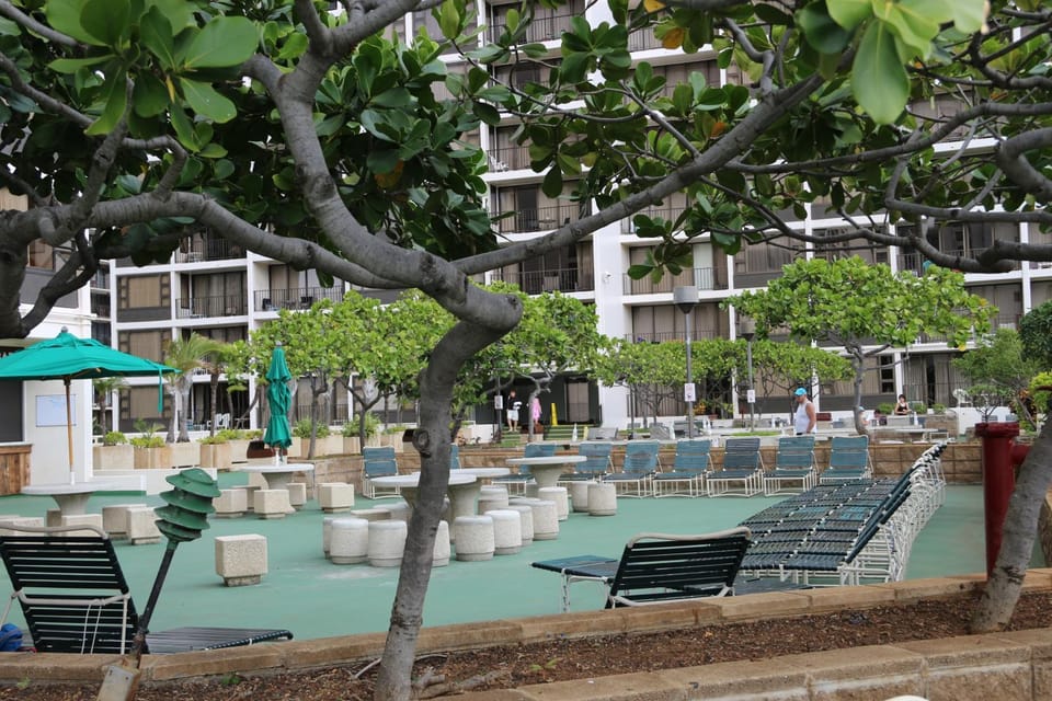 Waikiki Banyan T1-3204 Apartment in Honolulu