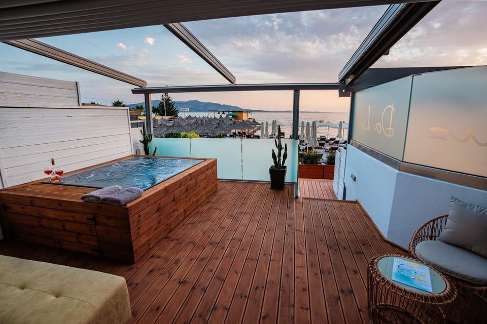 Hot Tub, Balcony/Terrace, Sea view