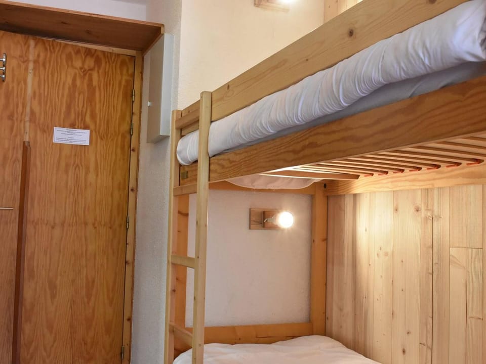 Studio cosy avec balcon, à 150m des pistes et commerces, Méribel - FR-1-180-385 Apartment in Les Allues