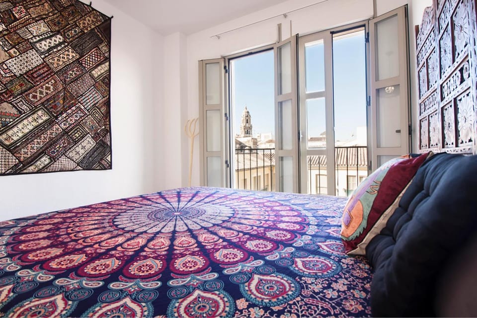 Nearby landmark, Bed, Photo of the whole room, Bedroom