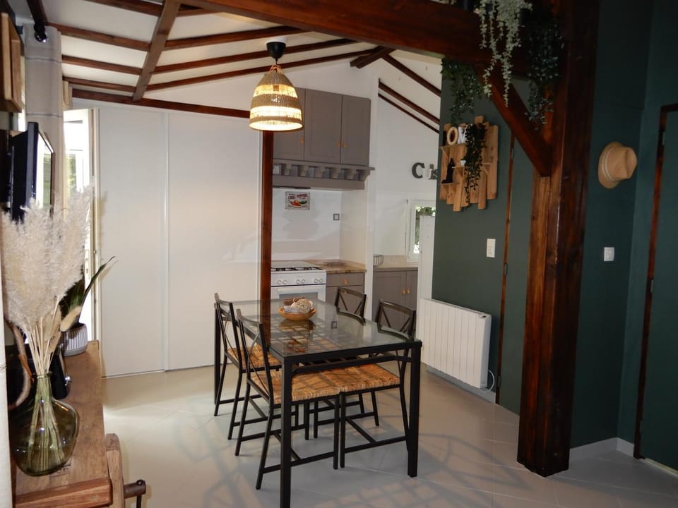 Le Cottage Exotique du Lutin Many & son bain nordique House in Normandy