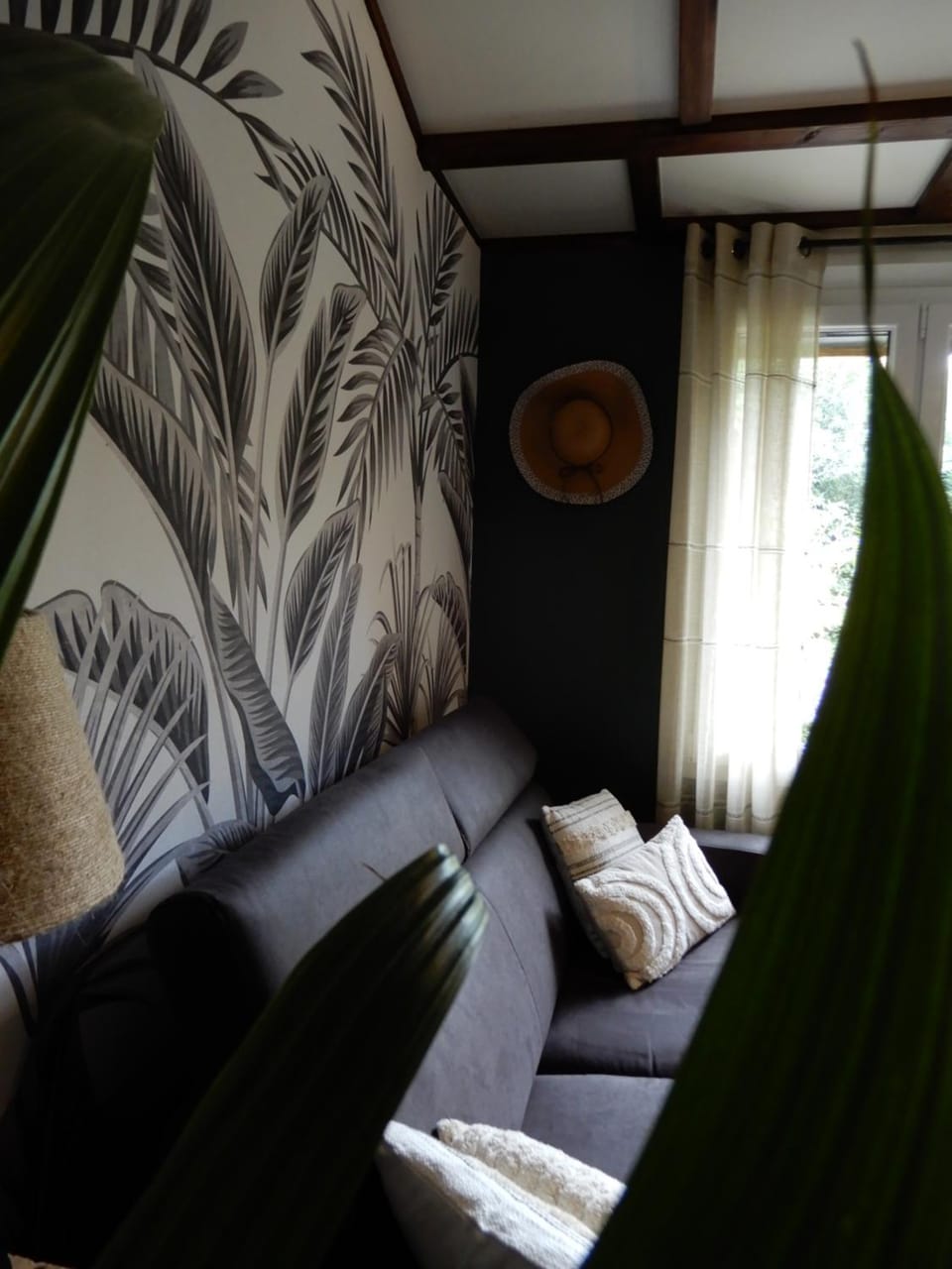 Le Cottage Exotique du Lutin Many & son bain nordique House in Normandy