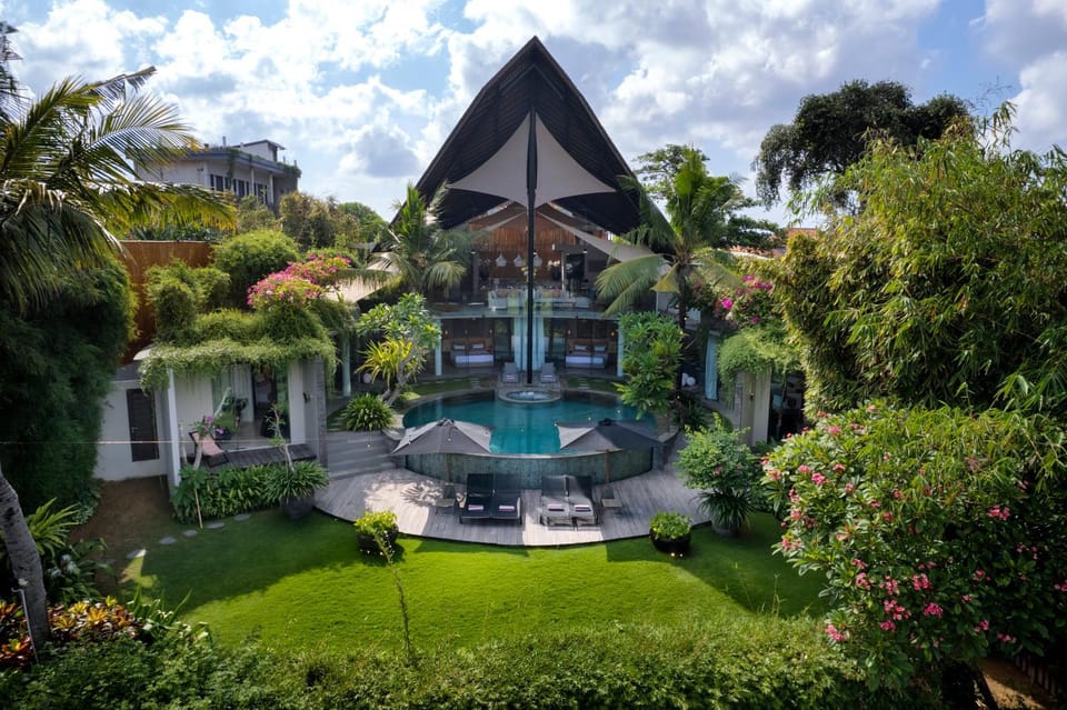 Property building, Day, Natural landscape, Garden, Garden view, Pool view, Swimming pool, sunbed