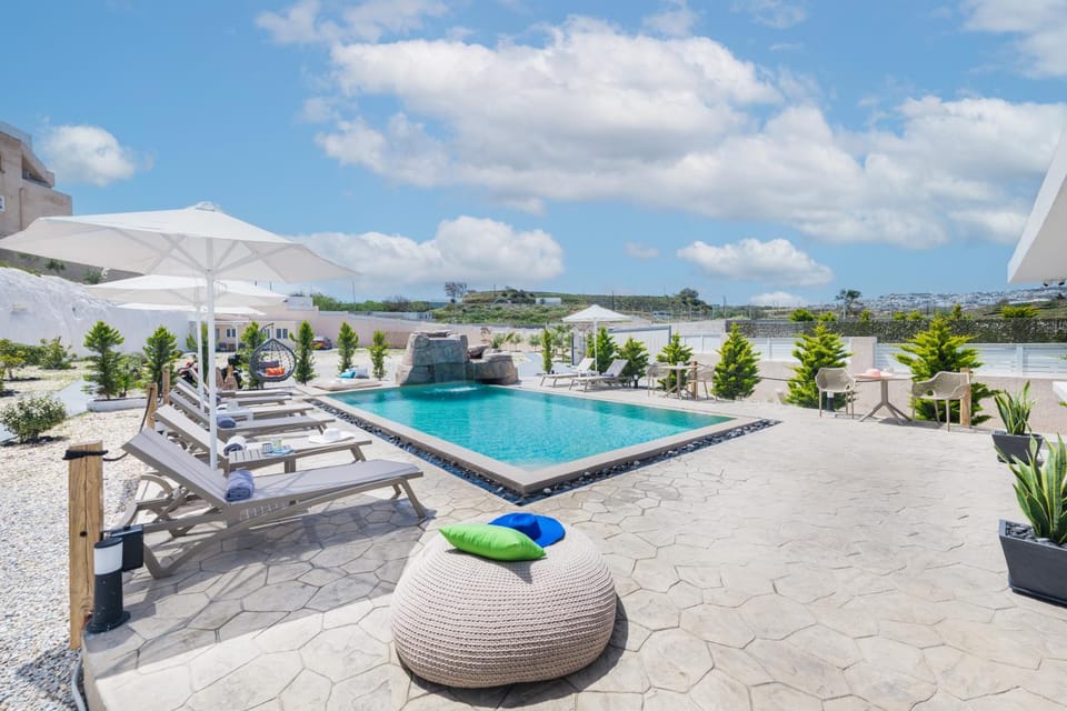 Property building, Swimming pool