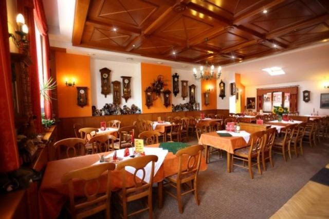 Penzion Tři Koruny - budova Valerie Bed and Breakfast in South Moravian Region