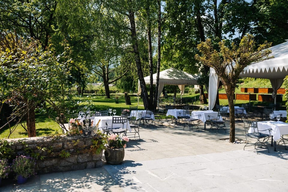 Restaurant/places to eat, Garden, Garden view