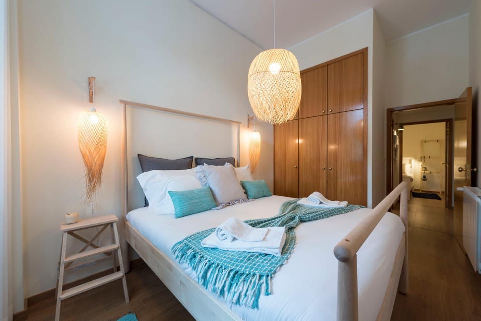 LovelyStay - The Porto Getaway w/ Free Parking Apartment in Porto