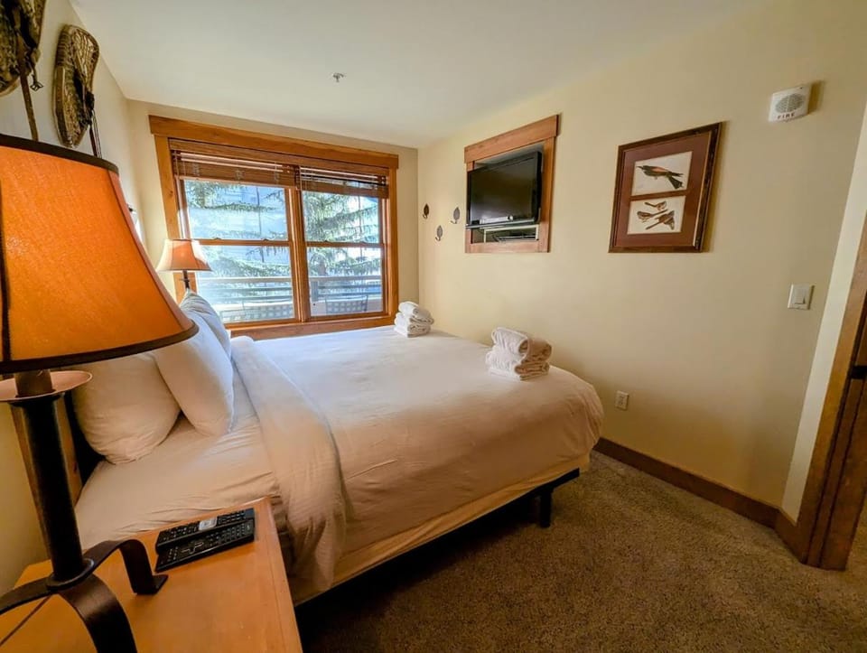 Springs 8846 by SummitCove Lodging in Colorado House in Keystone