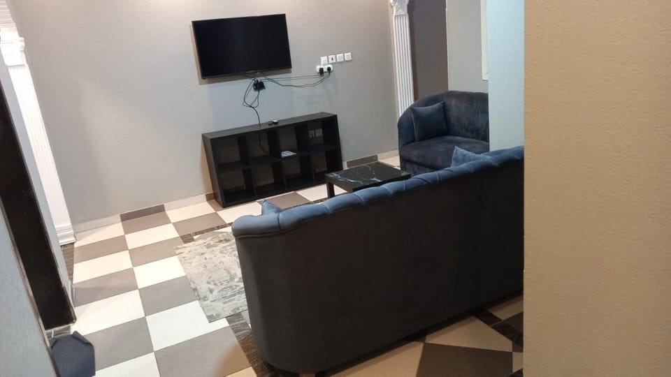 Communal lounge/ TV room, TV and multimedia, Living room, Seating area