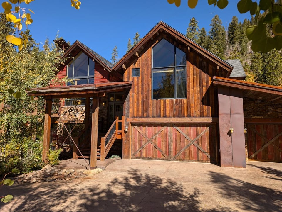 Keystone Prospectors Home 669 by SummitCove Lodging House in Keystone