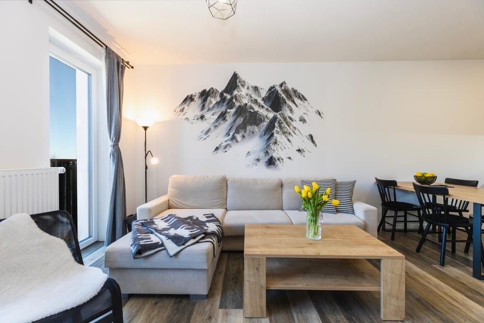 Living room, Photo of the whole room
