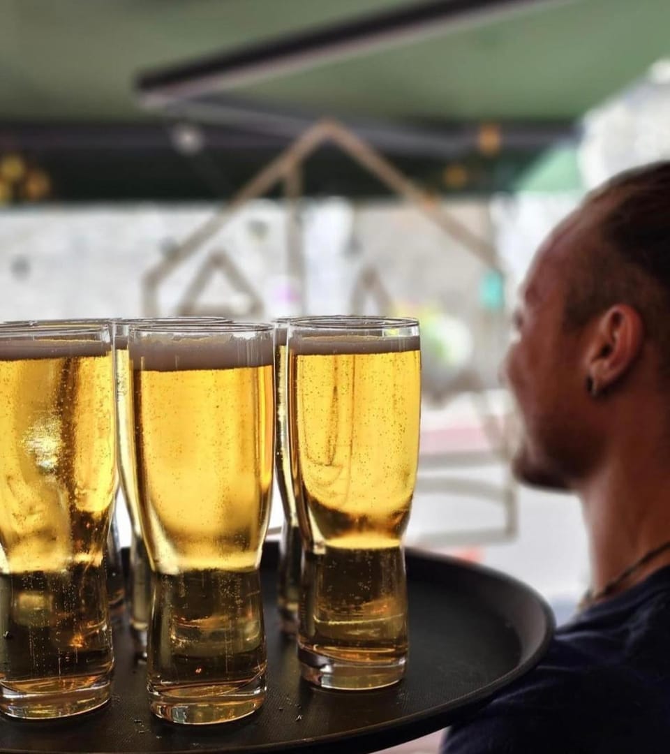 Lounge or bar, Drinks