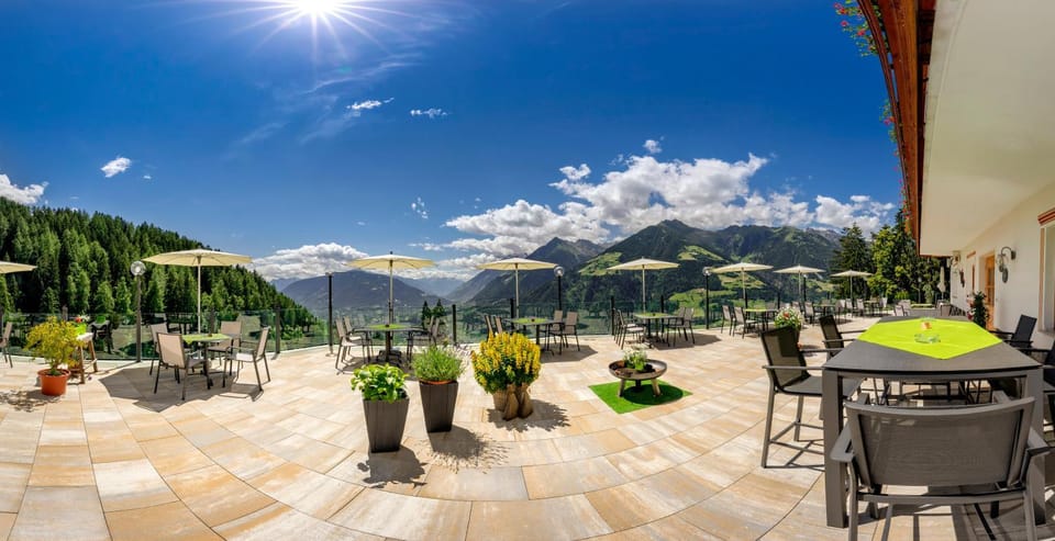 Balcony/Terrace, Internal: Not applicable to any particular room