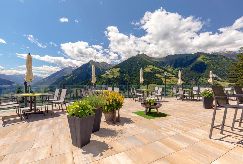 Balcony/Terrace, Internal: Not applicable to any particular room