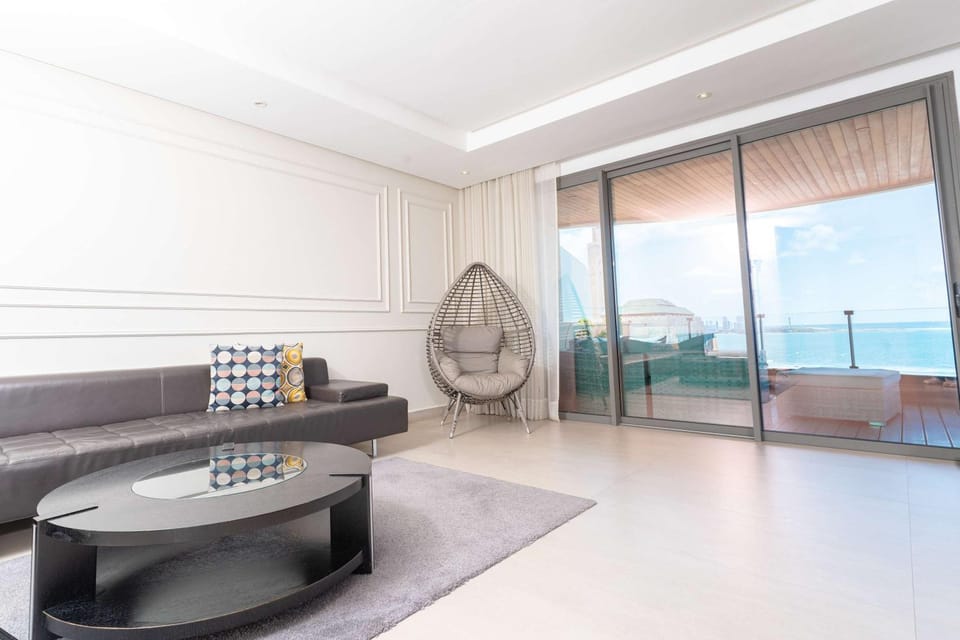 KEEP CALM AND THINK OF THE SEA, MARINA!! Apartment in Casablanca