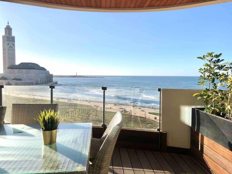 KEEP CALM AND THINK OF THE SEA, MARINA!! Apartment in Casablanca