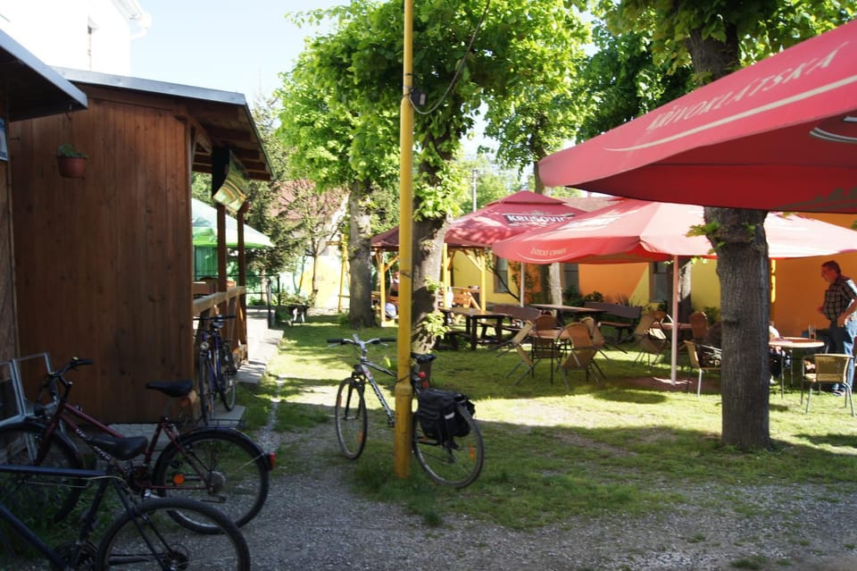 Penzion Modrý Jelen Bed and Breakfast in Lower Silesian Voivodeship