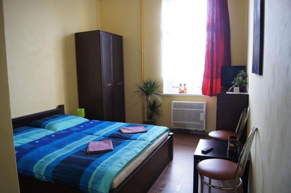 Penzion Modrý Jelen Bed and Breakfast in Lower Silesian Voivodeship