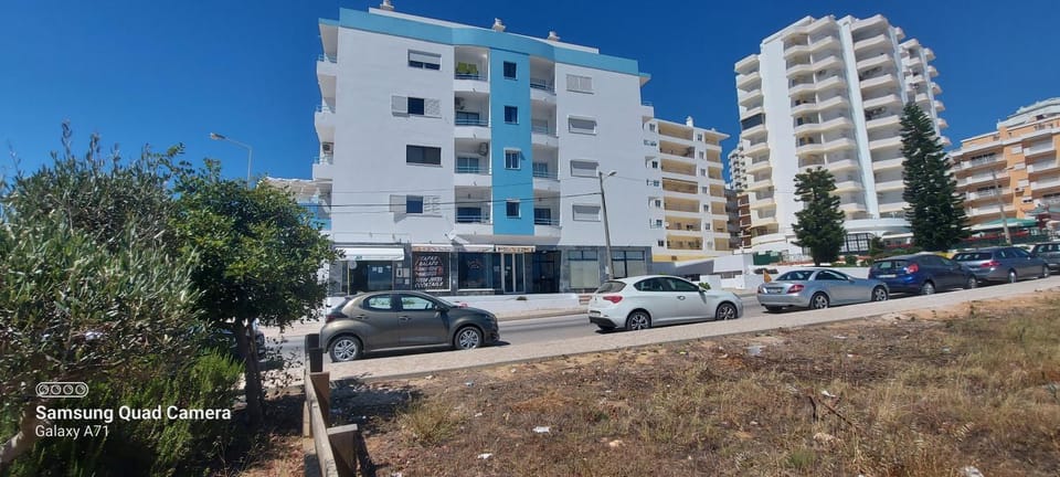 Beira Mar Sea View House in Porches