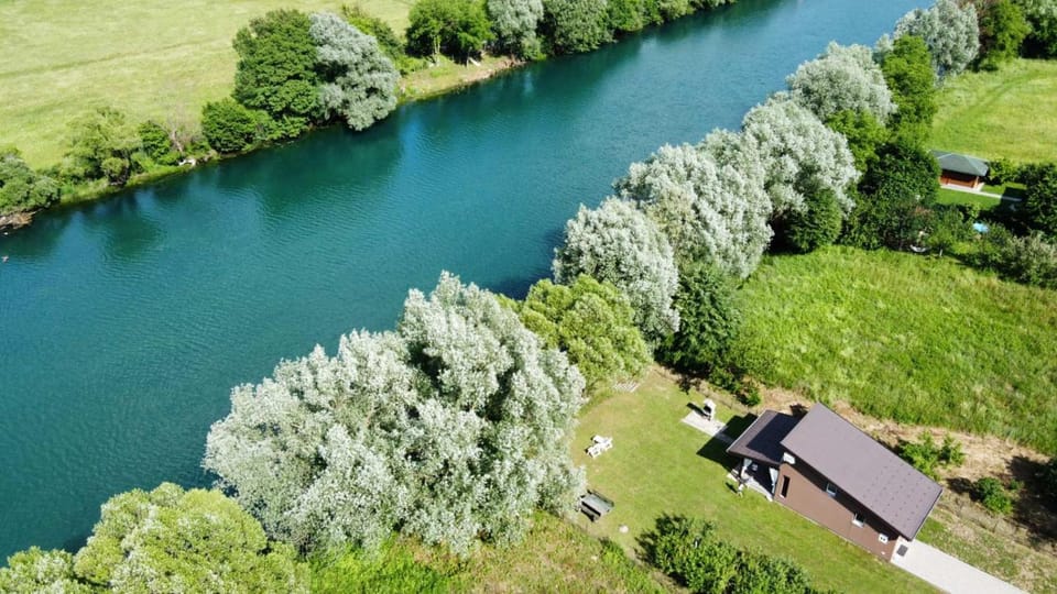 Bird's eye view, River view