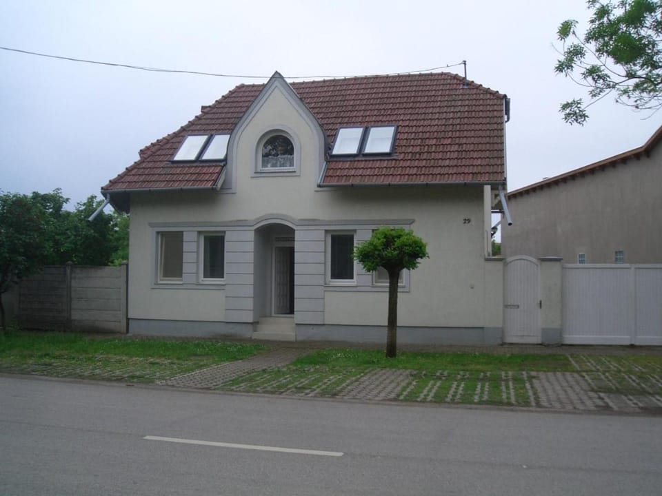 Property building, Street view