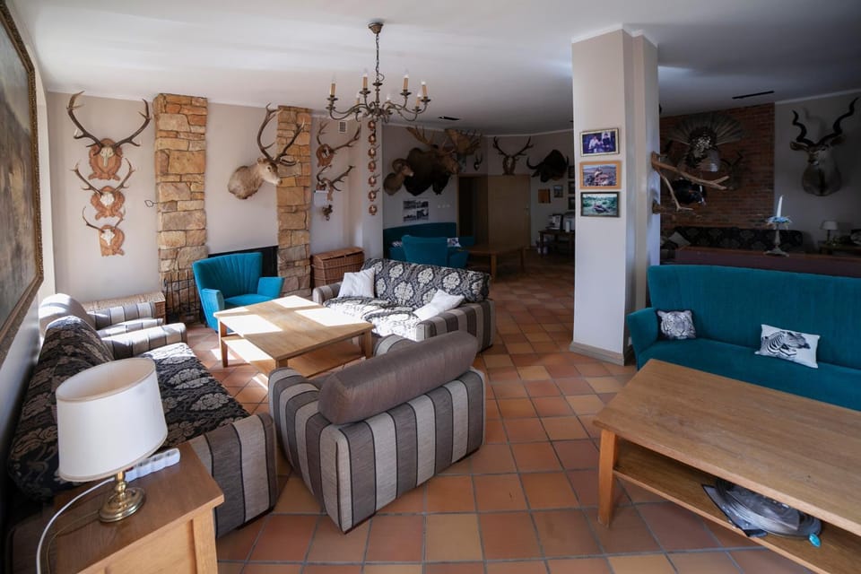 Communal lounge/ TV room