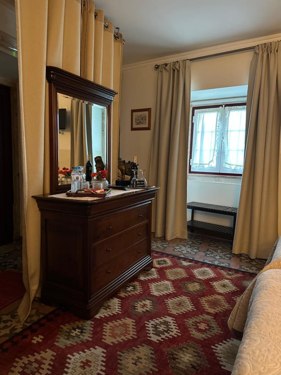 Bedroom, hair dresser