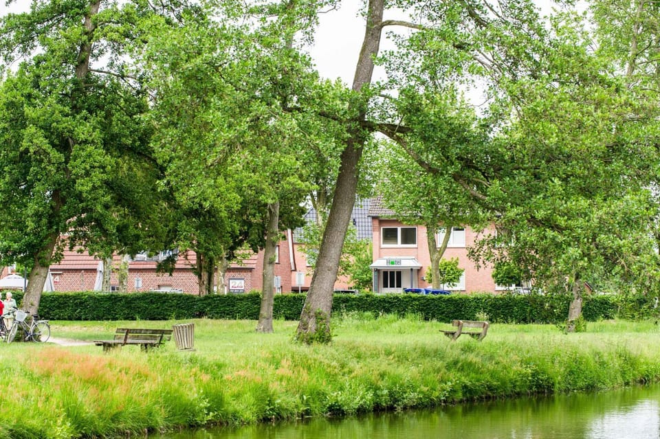Natural landscape, Area and facilities