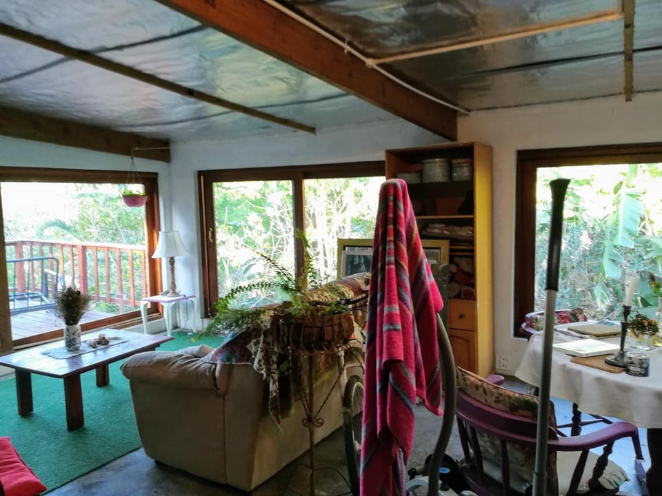 Communal lounge/ TV room, Balcony/Terrace, Living room, Communal kitchen, Pets