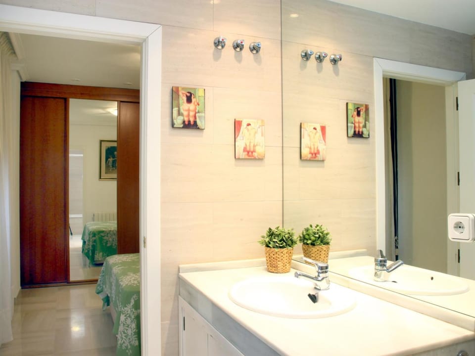 Saavedra Free Parking Cordoba Center Apartment in Cordoba