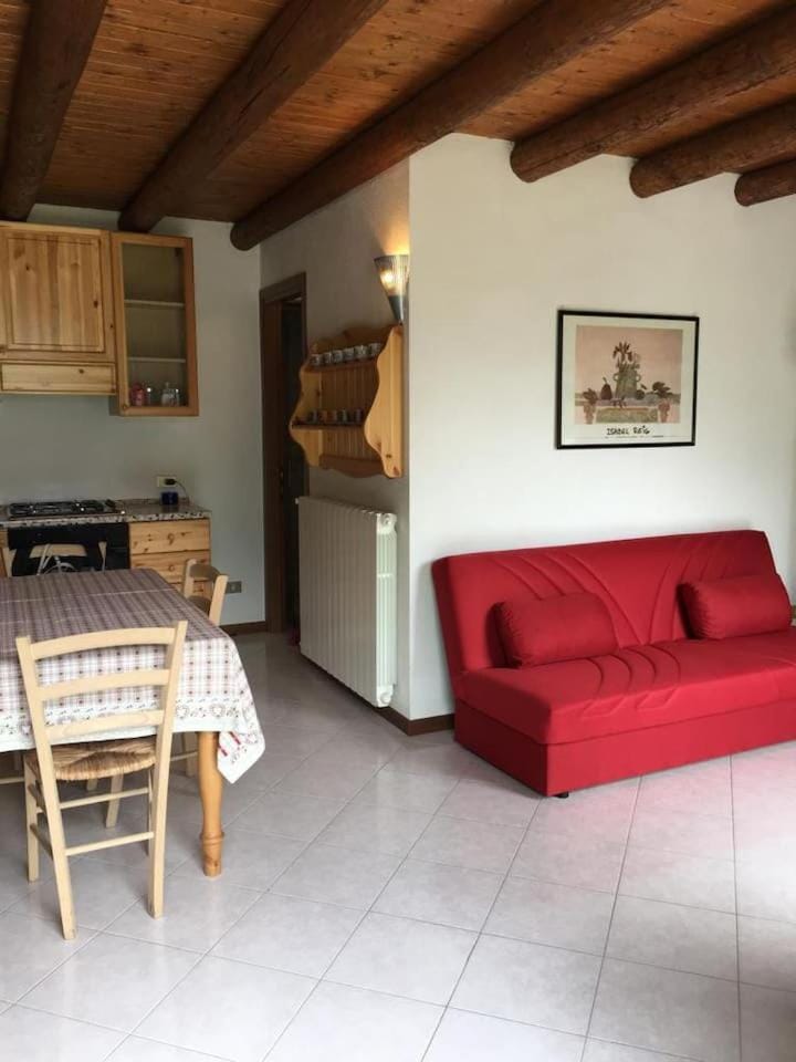 VALBONDIONE - BELLISSIMA VILLETTA SU 3 House in Province of Brescia
